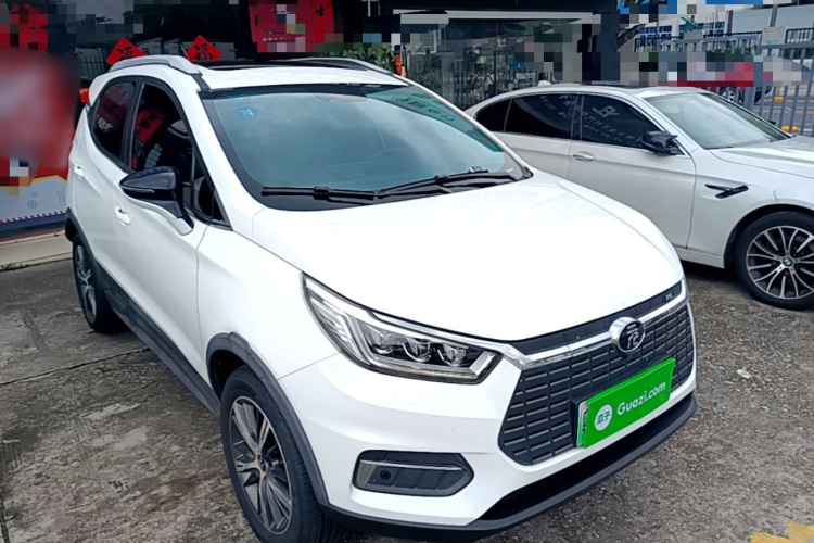 BYD Yuan New Energy 2019 car image #4