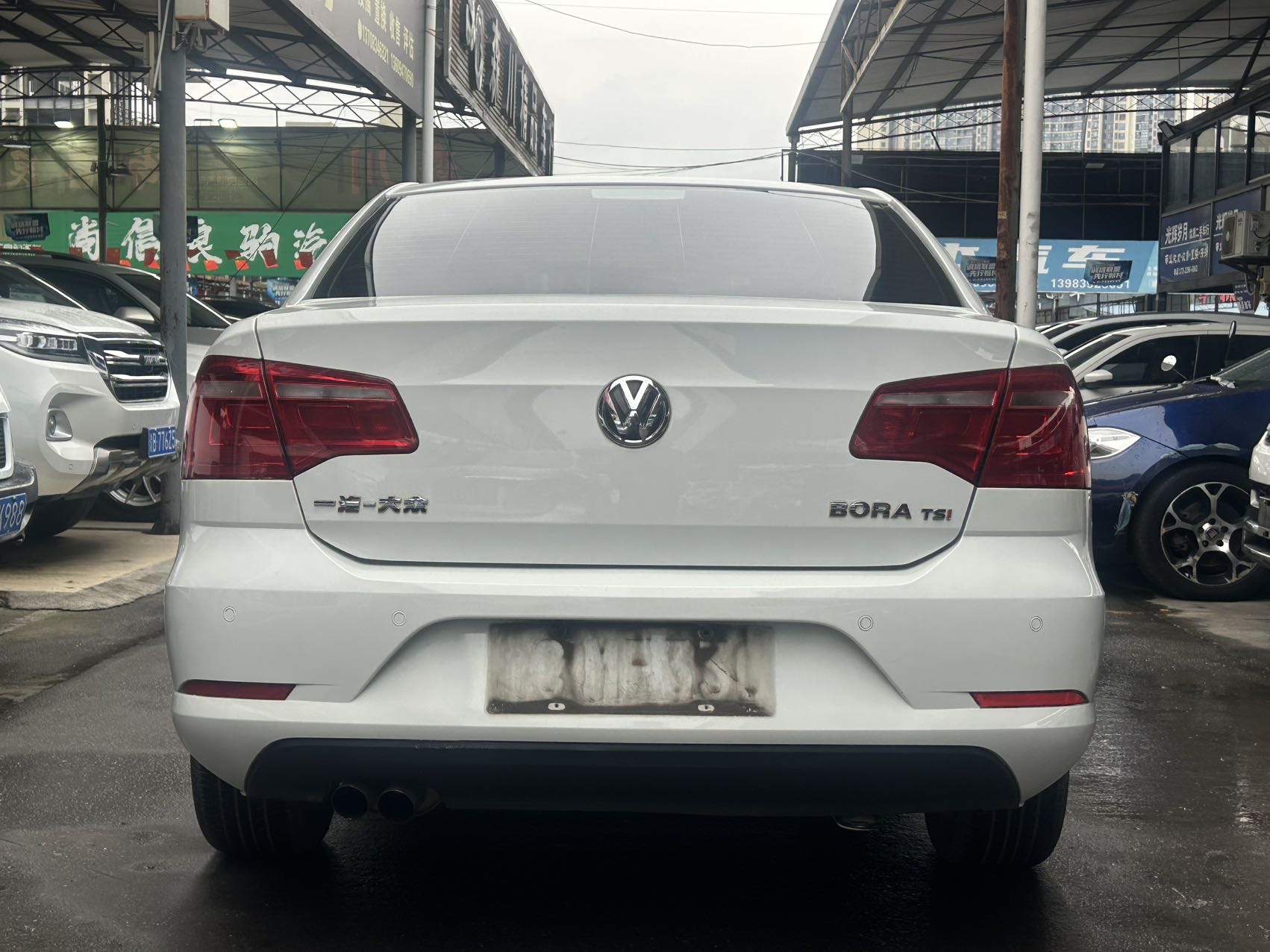 Volkswagen Bora 2015 car image #4
