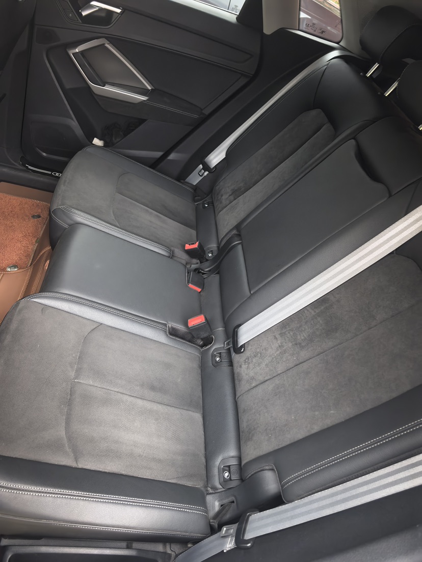Audi Q3 2022 car image #6