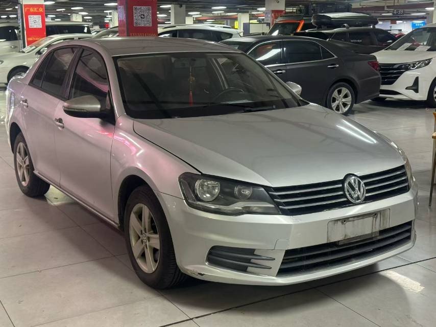 Volkswagen Bora 2013 car image #3