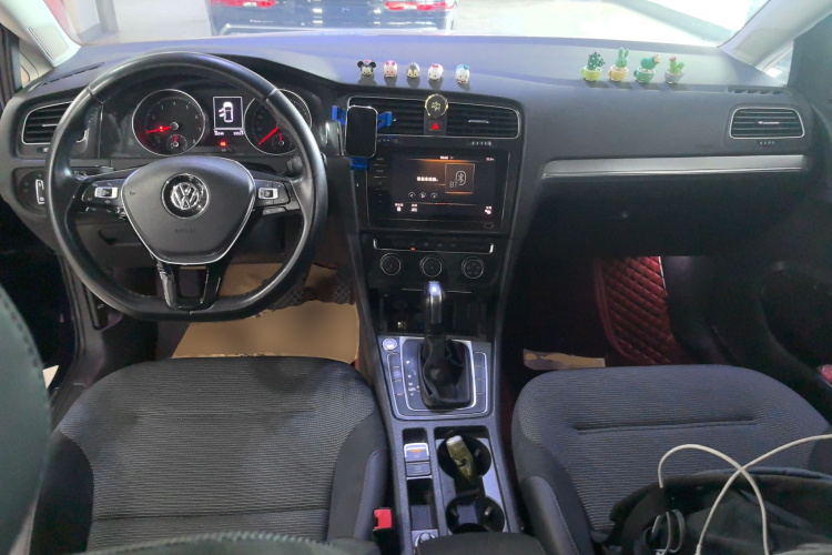 Volkswagen Golf 2020 imagen de coche #10