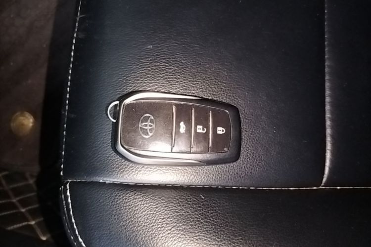 Toyota Corolla 2019 car image #9