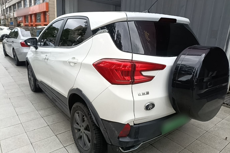 BYD Yuan New Energy 2019 car image #5