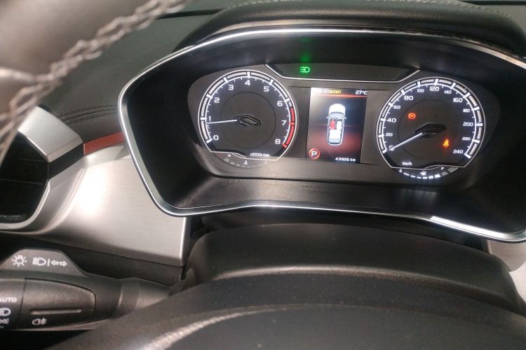 GEELY Coolray 2022 #16 GEELY Coolray 2022 car image #16