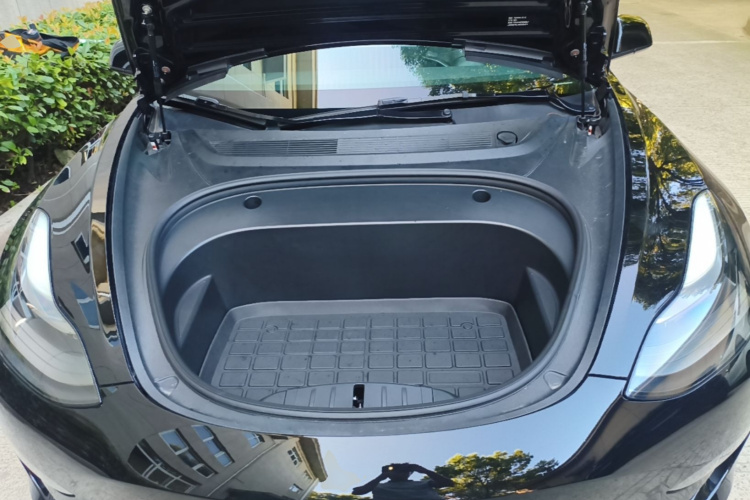 Tesla Model 3 2022 car image #22