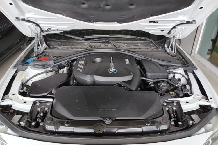 BMW 3 Series 2018 #20 BMW 3 Series 2018 car image #20