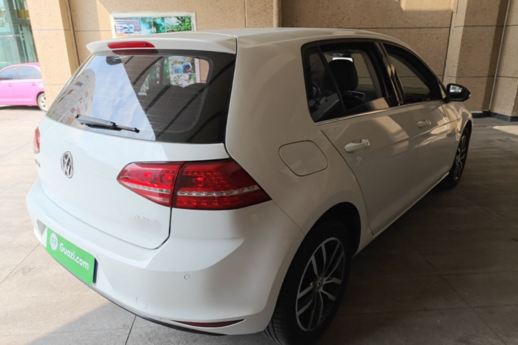 Volkswagen Golf 2016 car image #7