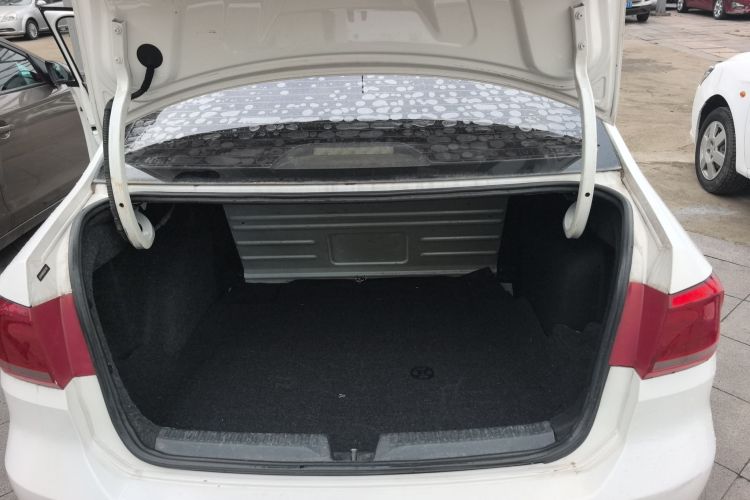 Volkswagen Santana 2019 car image #19