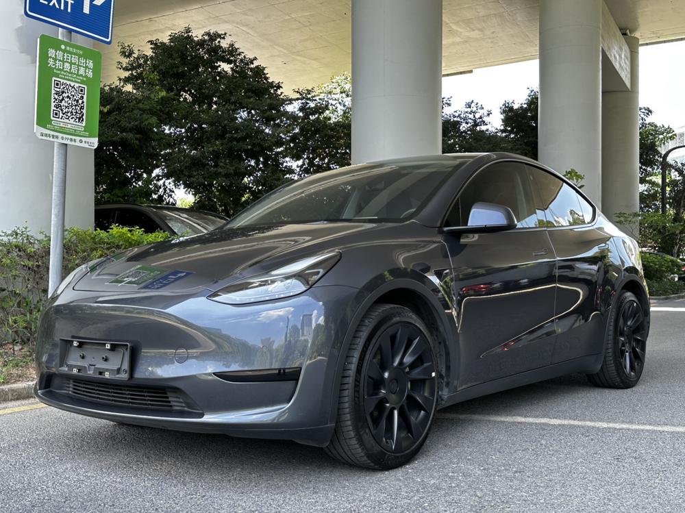 Tesla Model Y 2022 car image 