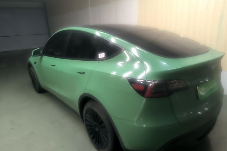 Tesla Model Y 2023 #5 Tesla Model Y 2023 car image #5