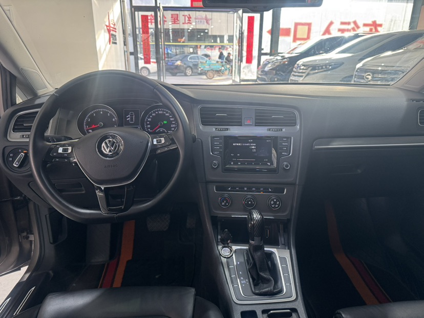 Volkswagen Golf 2015 car image #6