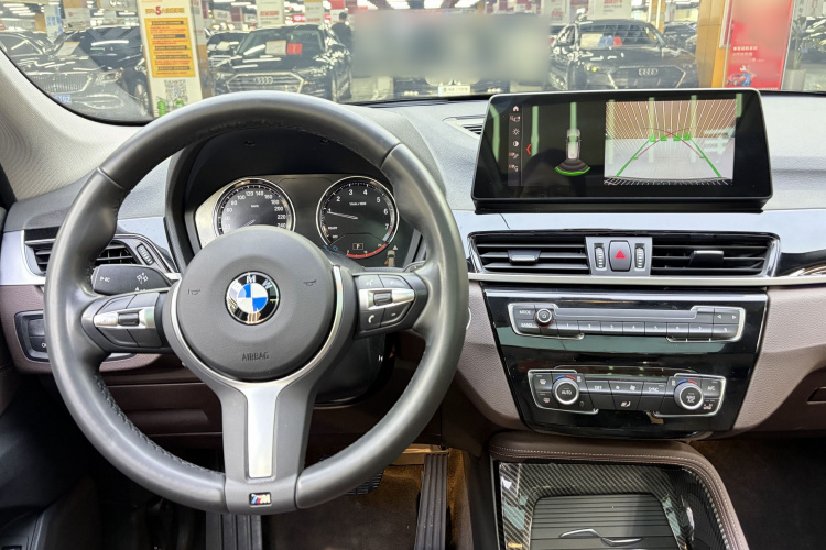 BMW X1 2020 car image #12