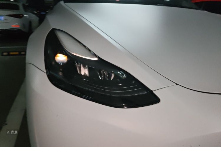 Tesla Model Y 2022 car image #8