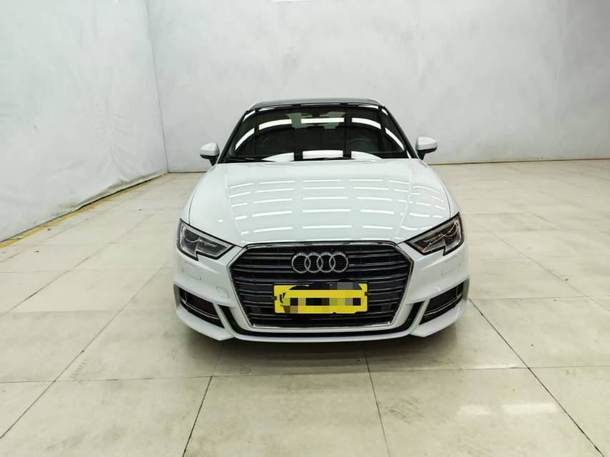 Audi A3 2018 car image #4
