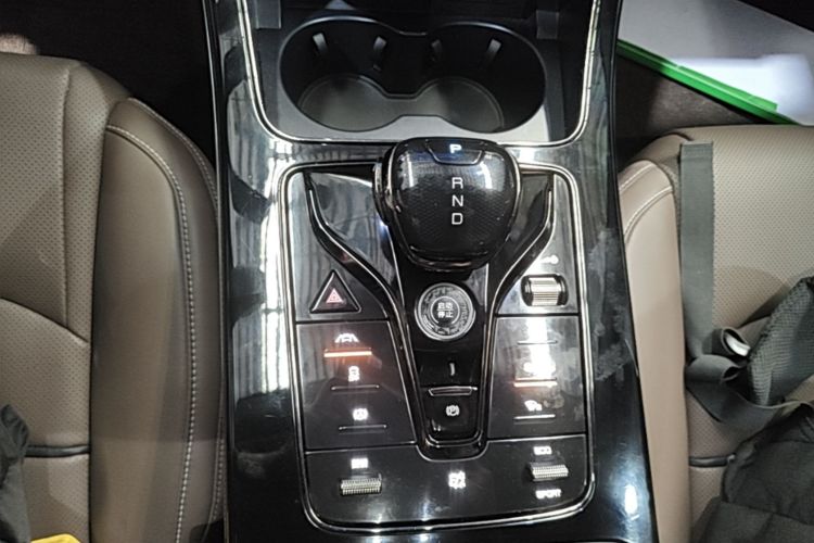 BYD Han 2022 car image #14