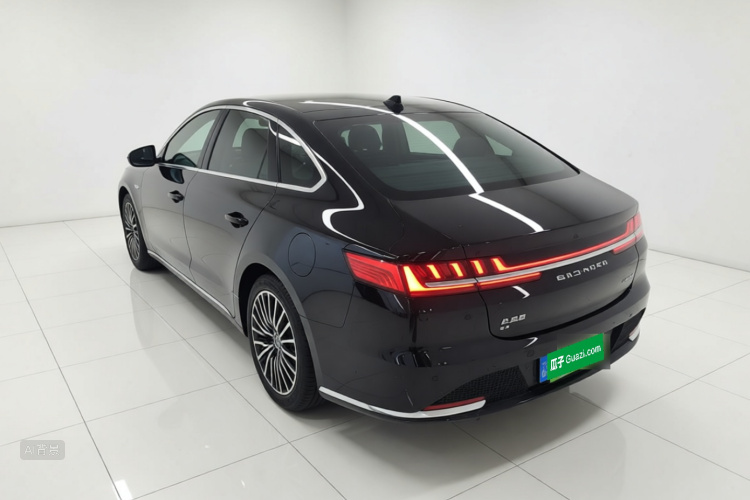 BYD Han 2022 #5 BYD Han 2022 car image #5