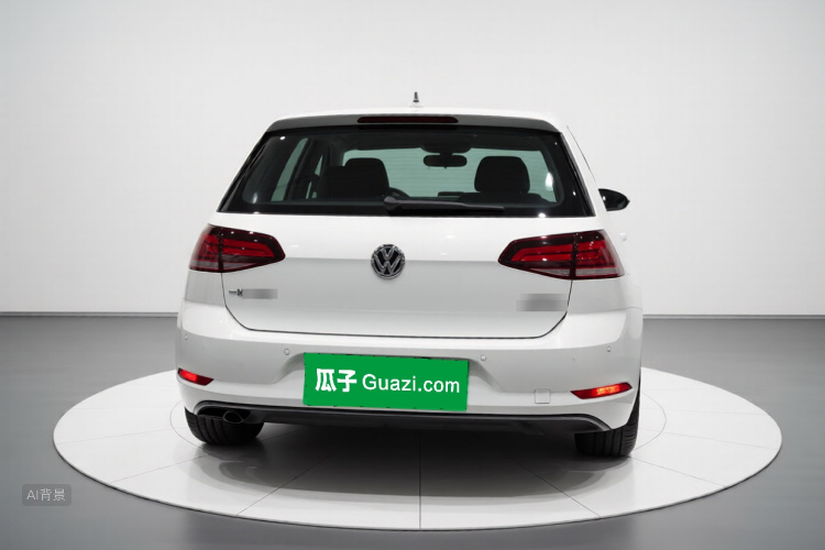 Volkswagen Golf 2019 car image #6