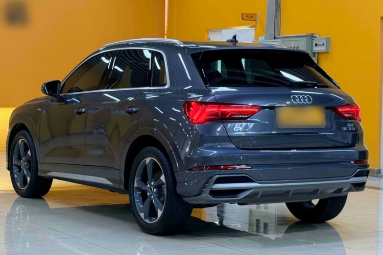 Audi Q3 2022 #6 Audi Q3 2022 car image #6