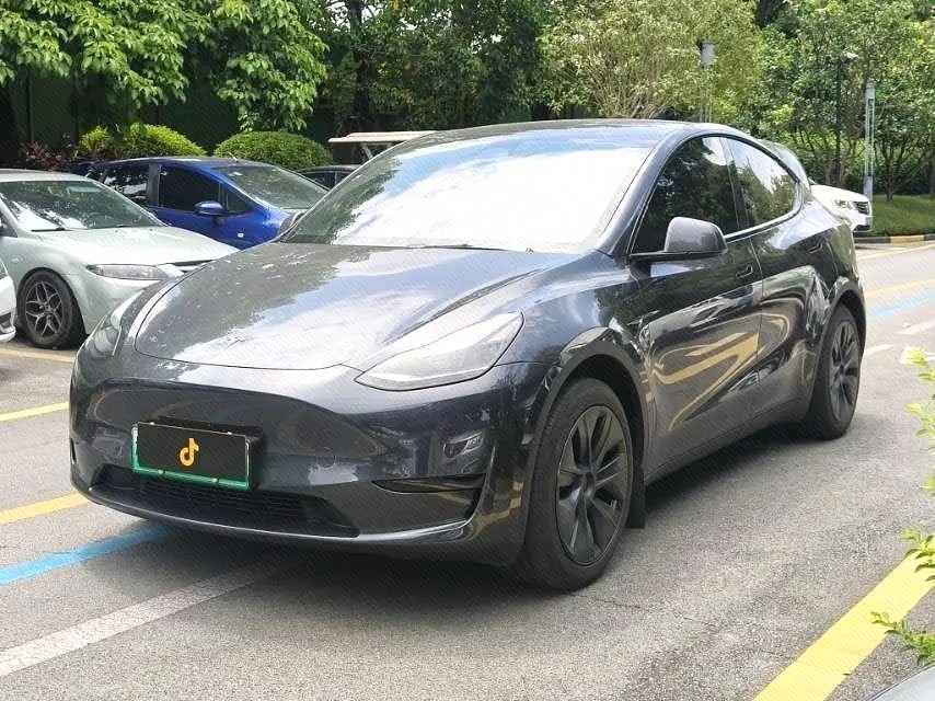 Tesla Model Y 2024 Tesla Model Y 2024 car image