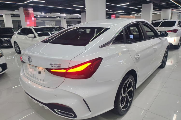 MG 5 2025 #7 MG 5 2025 imagen de coche #7