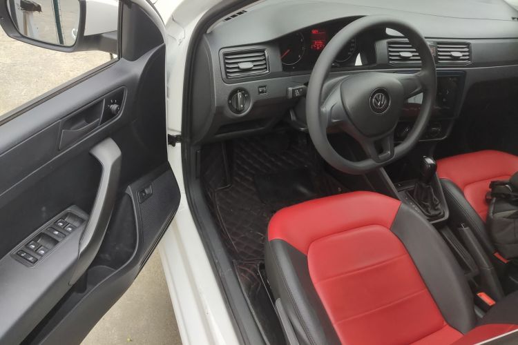 Volkswagen Santana 2018 car image #16