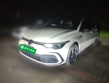 Volkswagen Golf 2022 صورة سيارة 