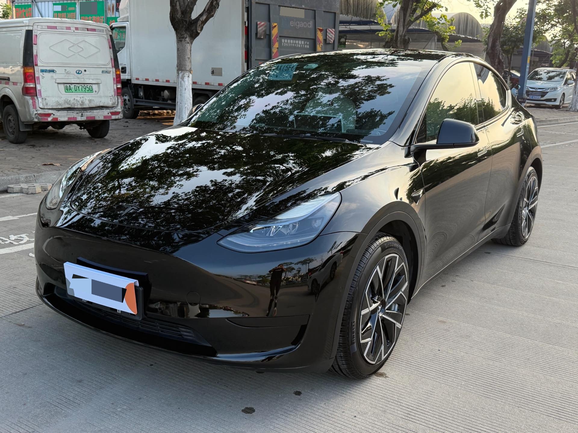 Tesla Model Y 2022 car image 