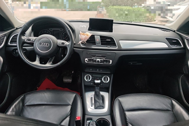 Audi Q3 2016 car image #11