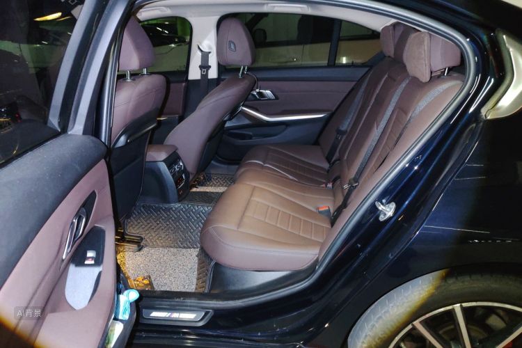 BMW 3 Series 2021 car image #19