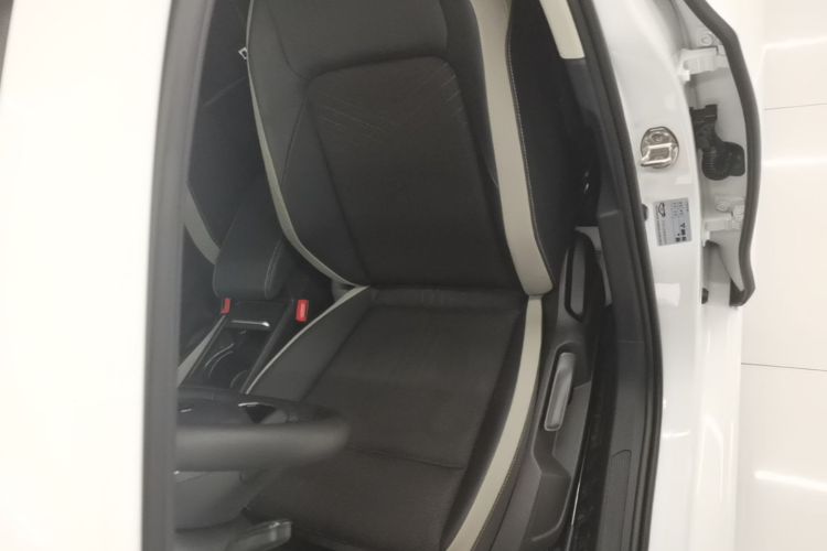 Volkswagen Golf 2024 car image #15