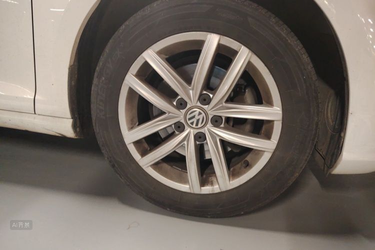 Volkswagen Golf 2018 car image #9