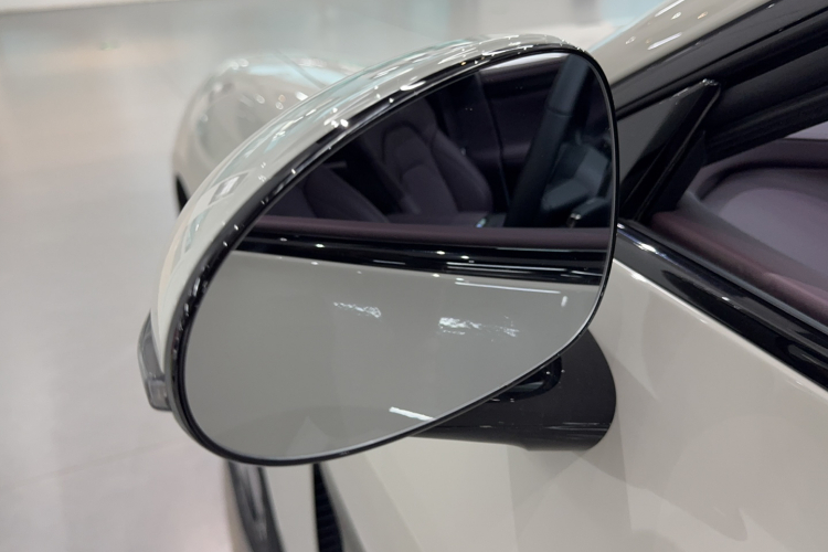 MI SU7 2024 image de voiture #8