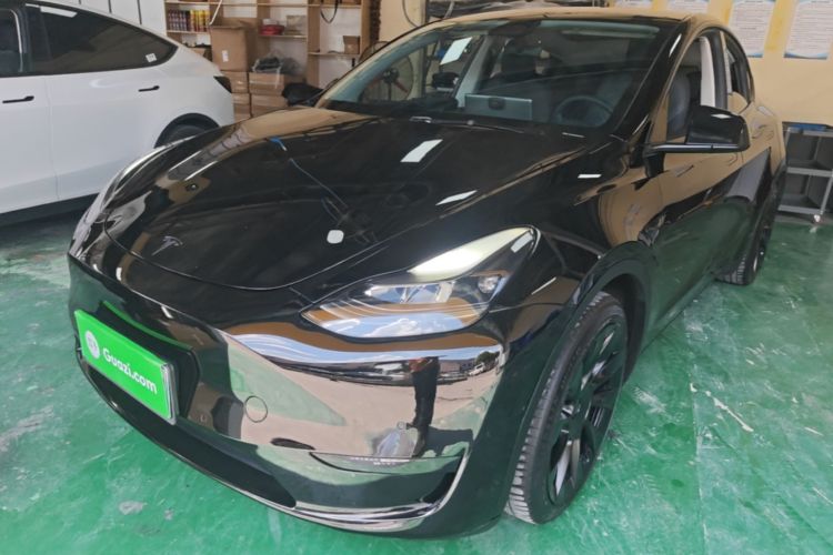 Tesla Model Y 2022 #2 Tesla Model Y 2022 car image #2