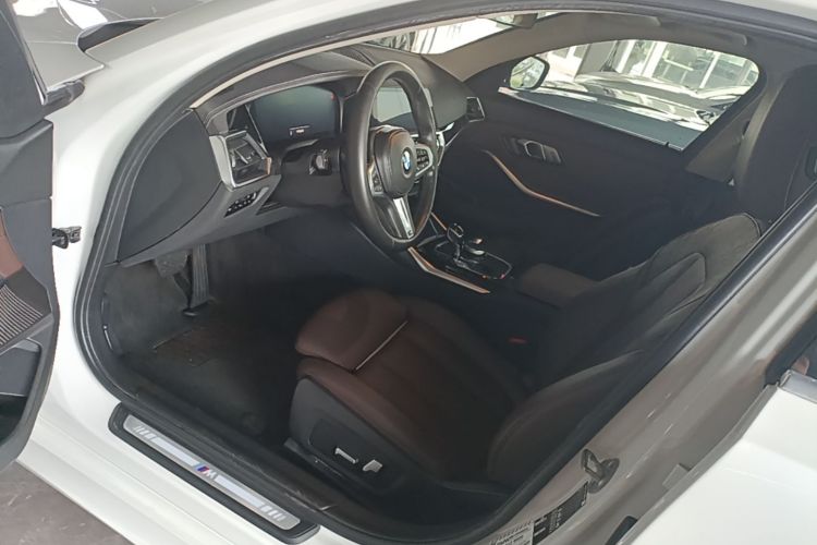 BMW 3 Series 2022 #16 BMW 3 Series 2022 car image #16