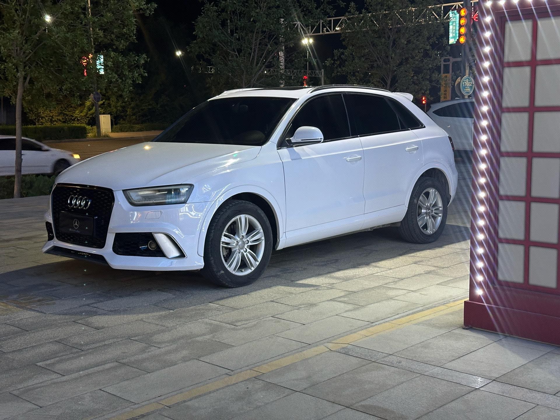 Audi Q3 2015 car image 