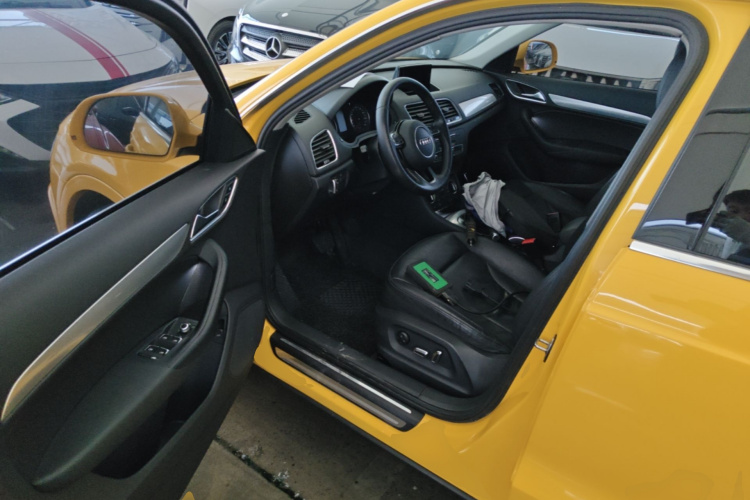 Audi Q3 2016 #16 Audi Q3 2016 car image #16