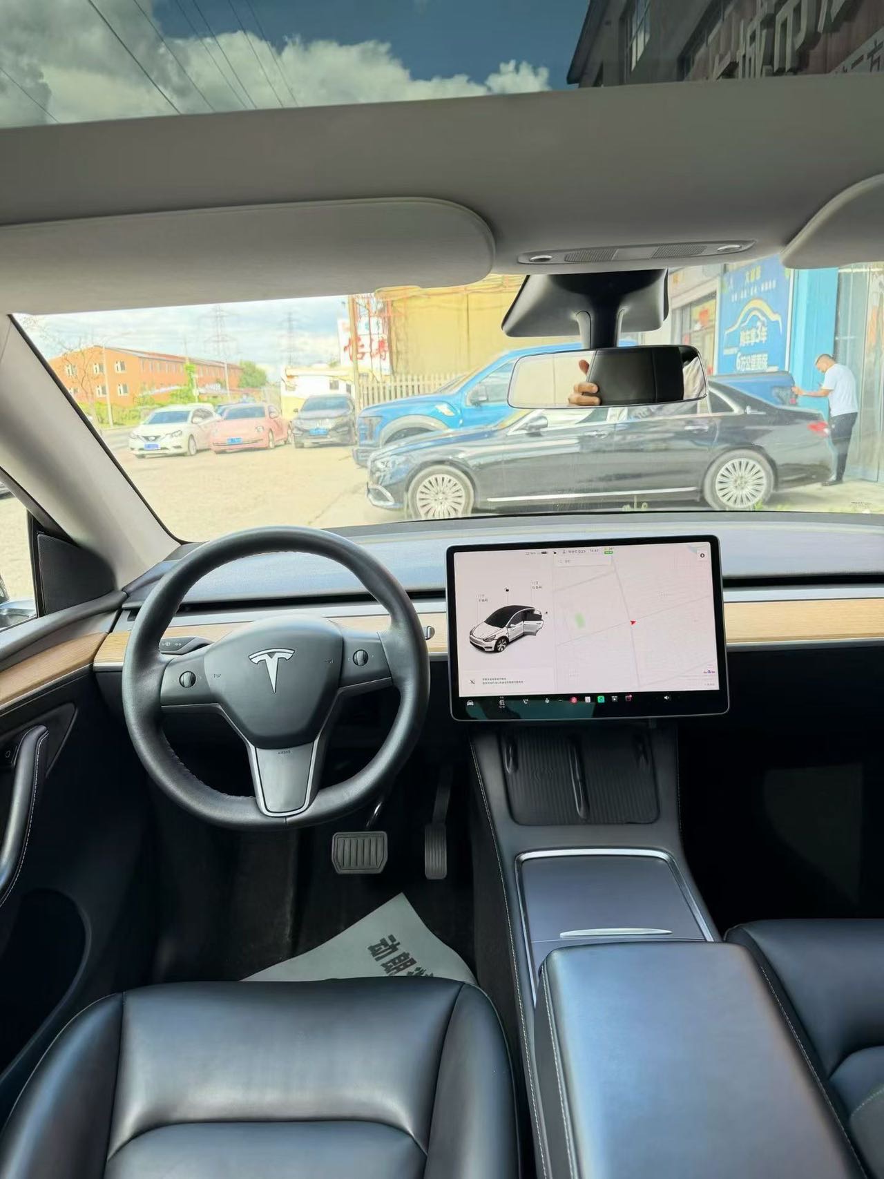 Tesla Model Y 2022 car image #8