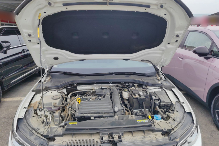 Volkswagen Golf 2022 imagen de coche #20