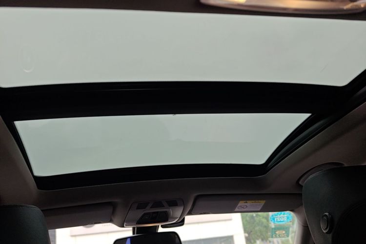 BMW 3 Series GT 2018 car image #20