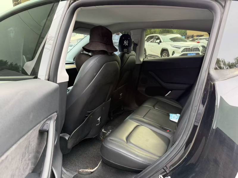 Tesla Model Y 2021 #4 Tesla Model Y 2021 car image #4