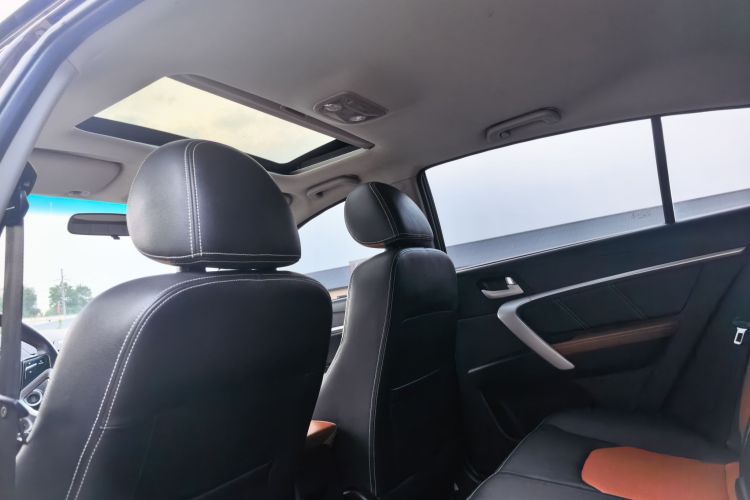 GEELY Emgrand 2016 car image #26