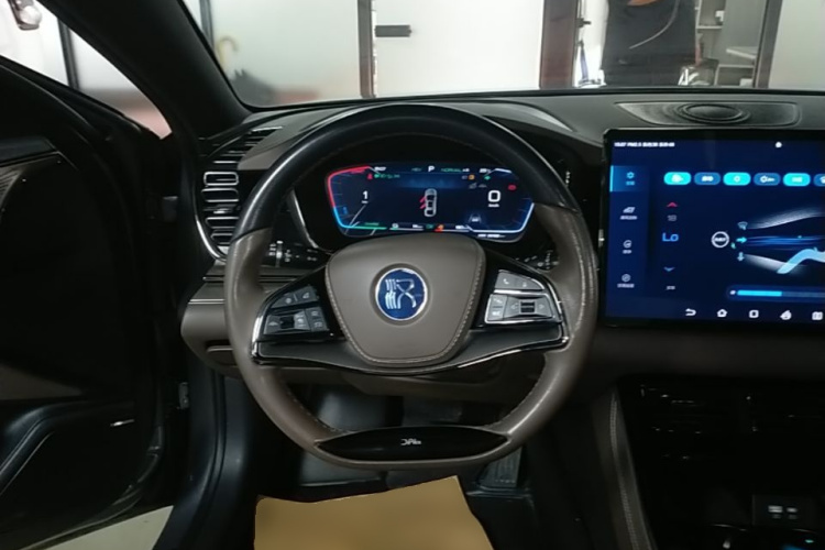 BYD Han 2022 #15 BYD Han 2022 car image #15