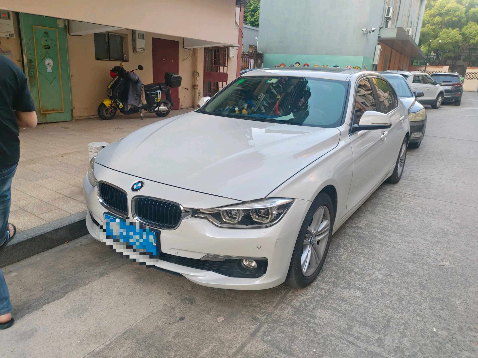 BMW 3 Series 2016 BMW 3 Series 2016 car image