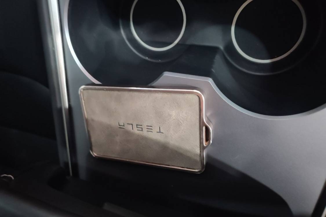 Tesla Model Y 2024 car image #21