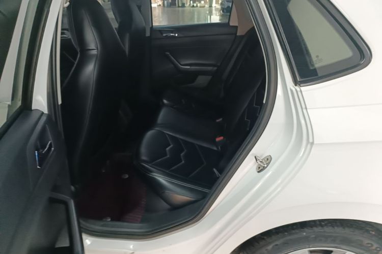 Volkswagen Polo 2020 car image #13