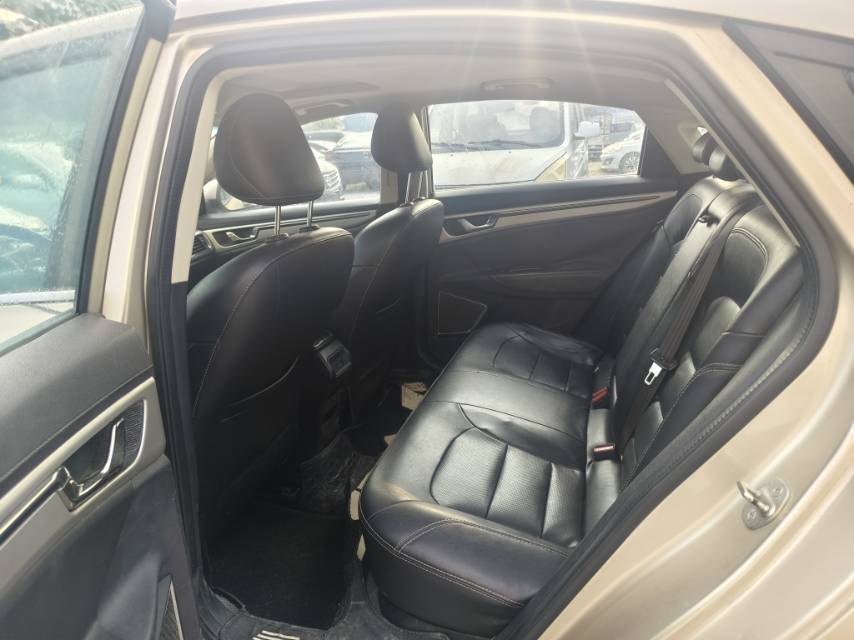 GEELY Emgrand GL 2016 car image #7