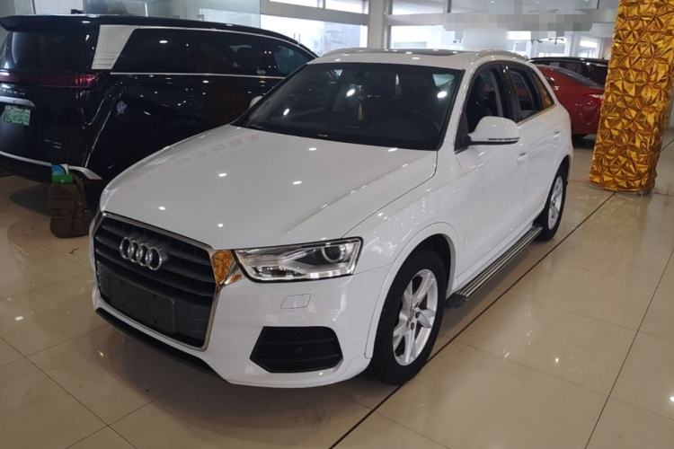 Audi Q3 2017 car image #2