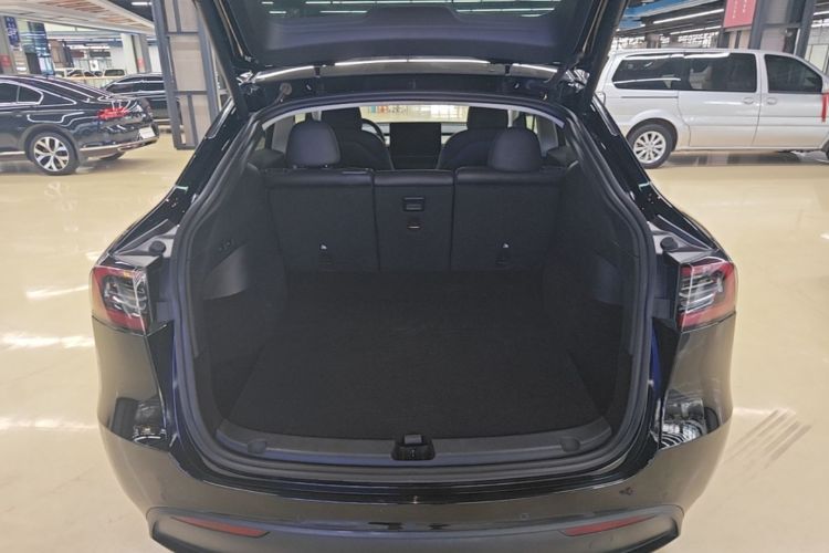 Tesla Model Y 2022 #21 Tesla Model Y 2022 car image #21