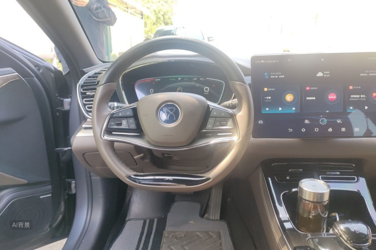 BYD Han 2023 car image #12