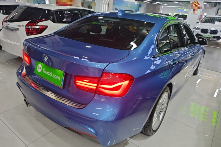 BMW 3 Series 2017 #7 BMW 3 Series 2017 car image #7